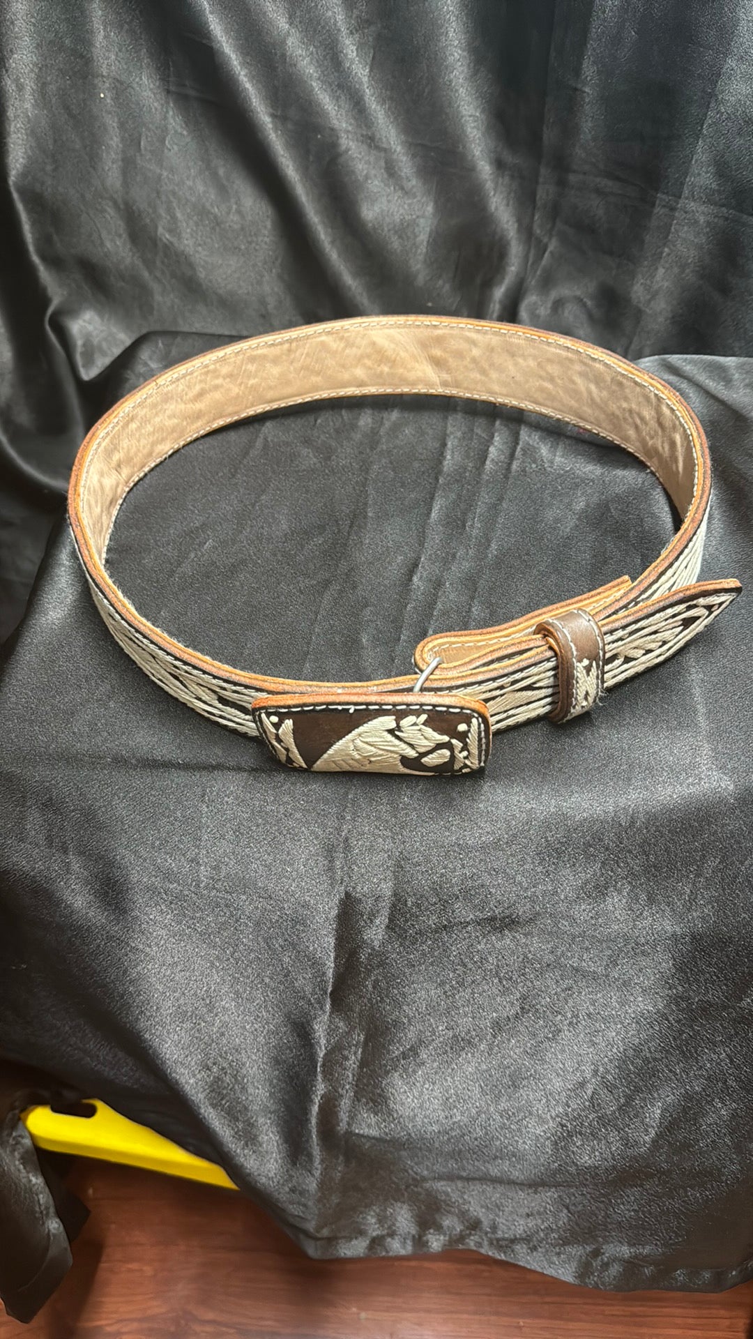 Cinto bordado caballo